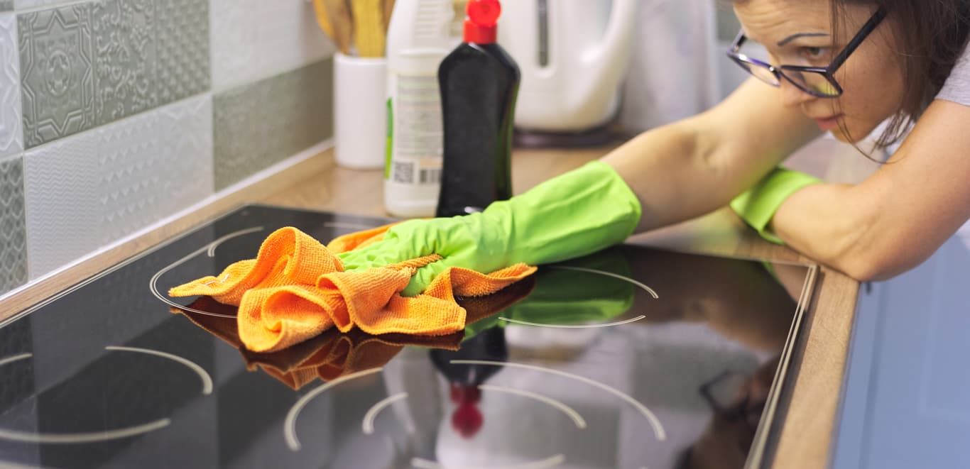 How to Clean a Glass Stovetop in Your Apartment | ApartmentSearch