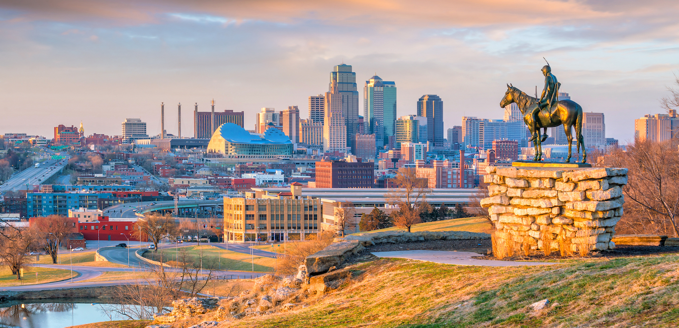 Kansas City, Missouri skyline of "The Scout" overlooking downtown.