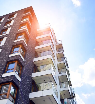 finding an apartment best type of apartment image showing a highrise building looking up from the street a modern apartment building near you